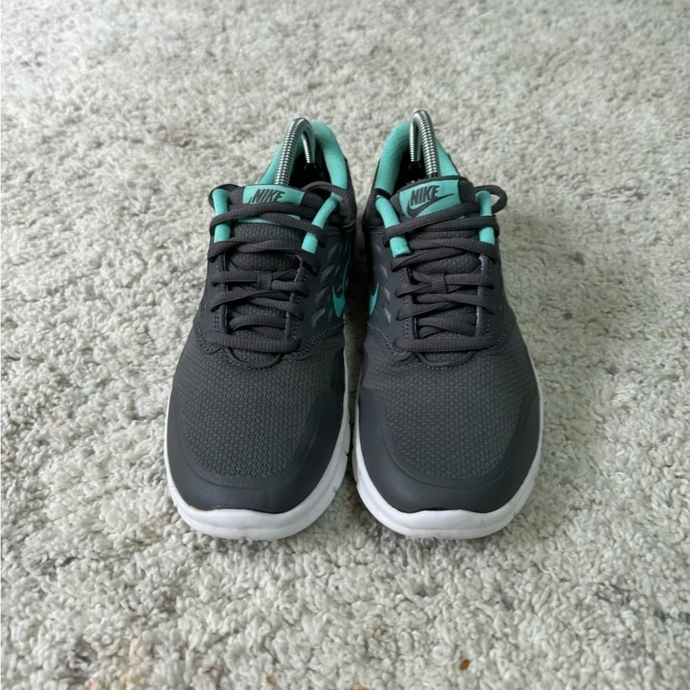 NIKE Orive Grey Teal WOMEN'S SHOES Size 7.5